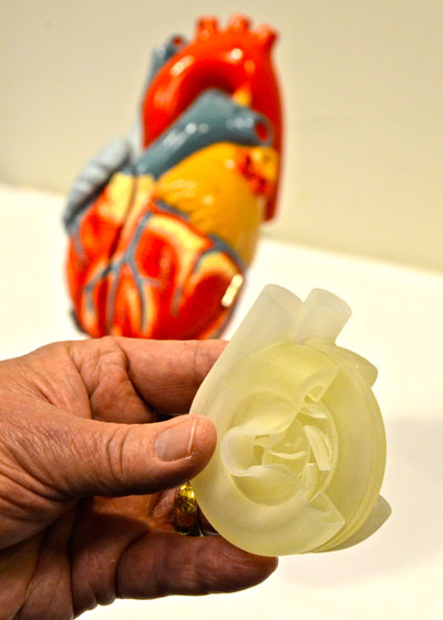 Prototype of new miniaturized heart pump developed by Cameron engineers and THI researchers Prototype of new miniaturized heart pump developed by Cameron engineers and THI researchers
