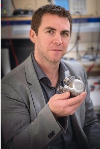 Dr-Daniel-Timms-with-his-artificial-heart-invention