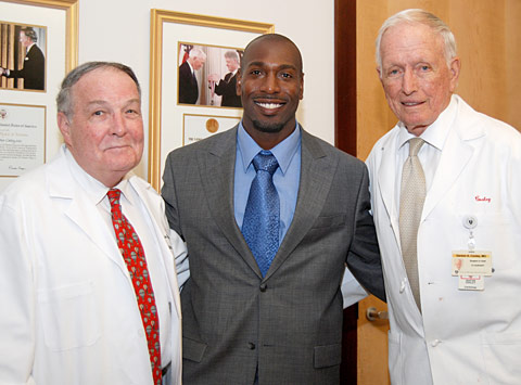 Sam Madison (center), spokesperson for the Center for Coronary Artery Anomalies. Sam Madison (center), spokesperson for the Center for Coronary Artery Anomalies.
